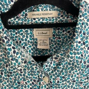 L.L. Bean Wrinkle Resistant 100% Cotton Button Down Shirt Women M Cottagecore